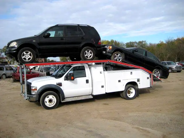 2008 Ford F-550's photo