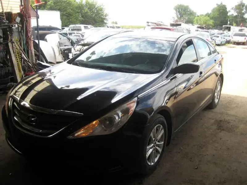 2013 Hyundai Sonata GLS's photo