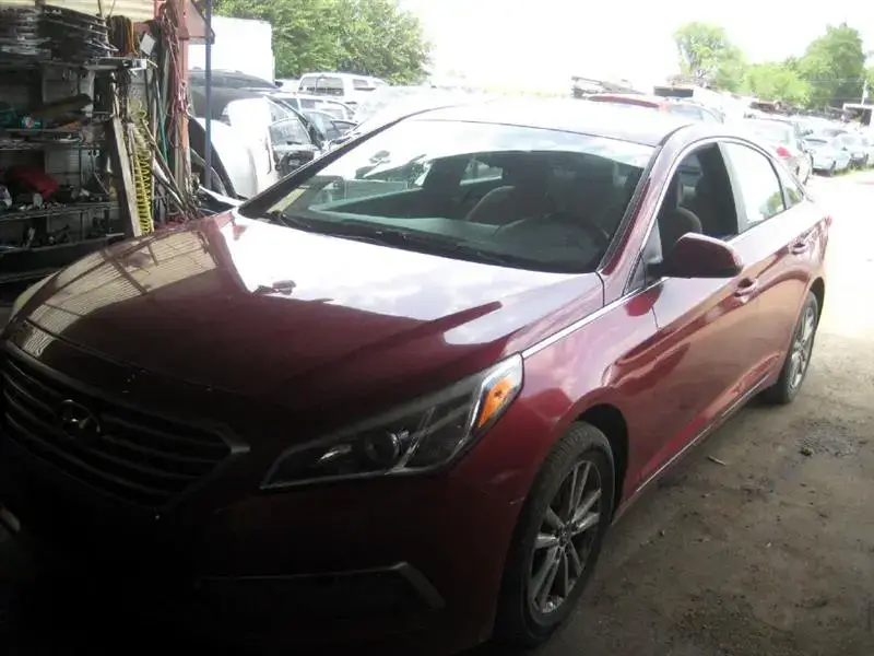 2015 Hyundai Sonata SE's photo