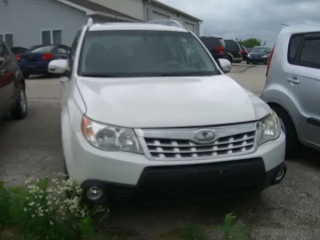 2011 Subaru Forester X Touring - Photo 10