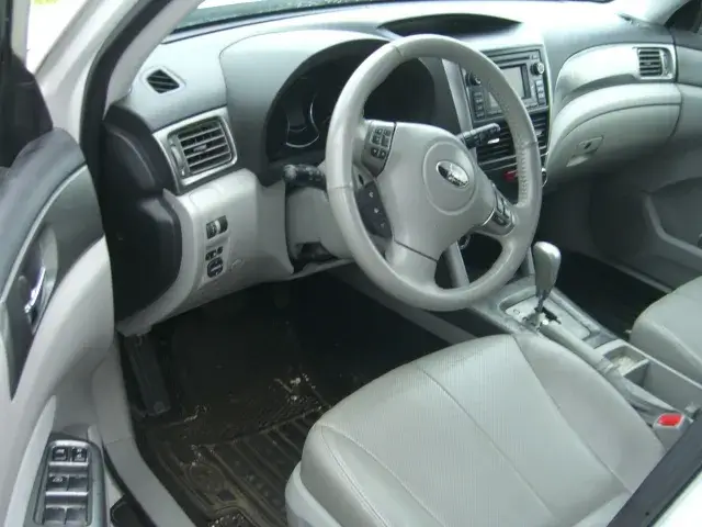 2011 Subaru Forester X Touring - Photo 7